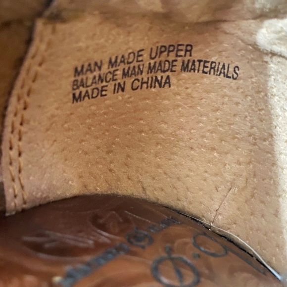 B.O.C. Peggy Slip-On Clog Nursing Clog Faux Leather Size 9 Embossed Deaign - Picture 5 of 15